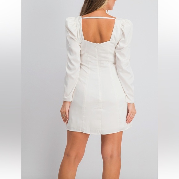 Danielle Bernstein Womens Ivory Cut out Pouf Square Neck Top Size M - Picture 2 of 13